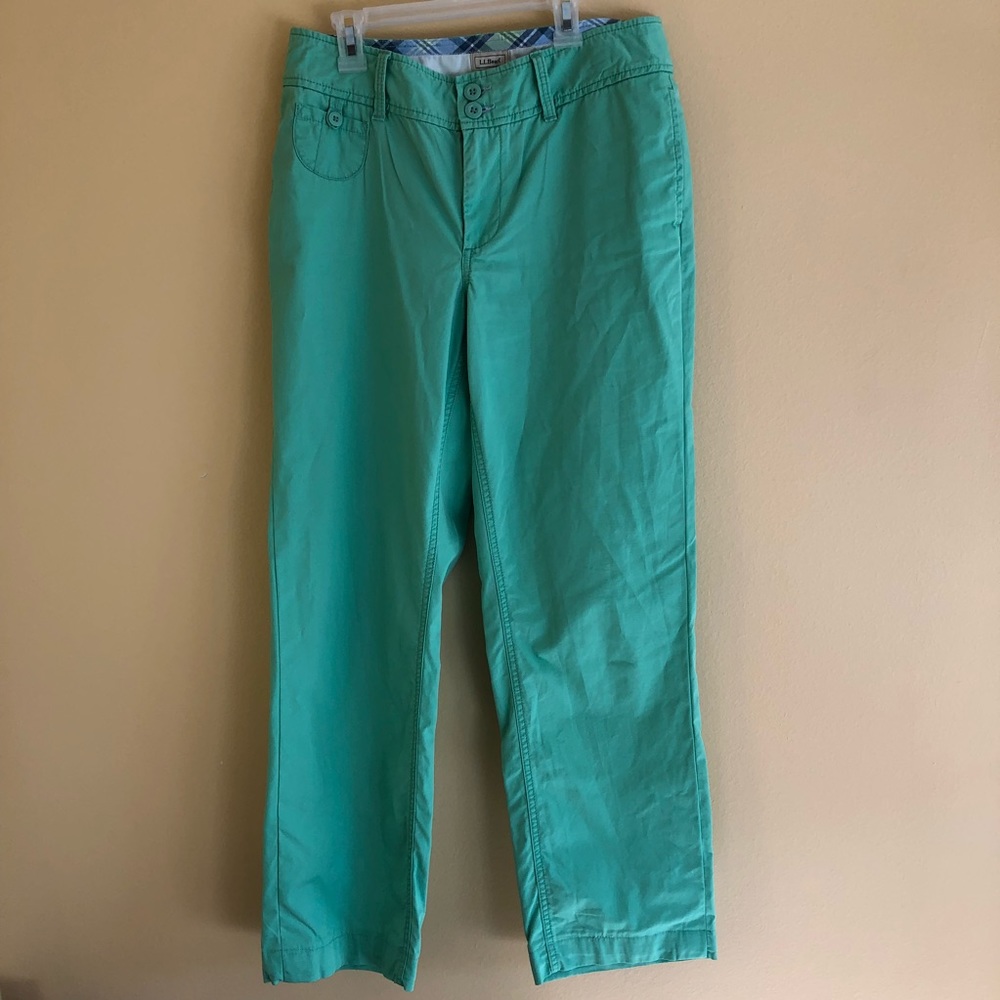 LL Bean Size 16 Women’s Green Chino pants.